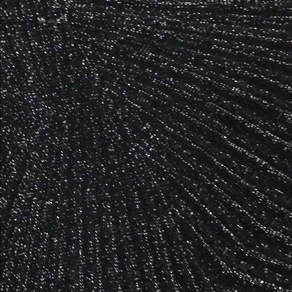 Cropped Sparkly Top - Picture 3 of 3